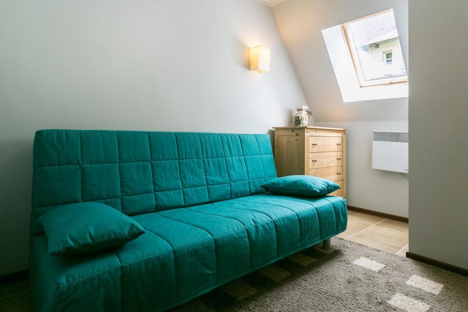 Seating area, Bedroom