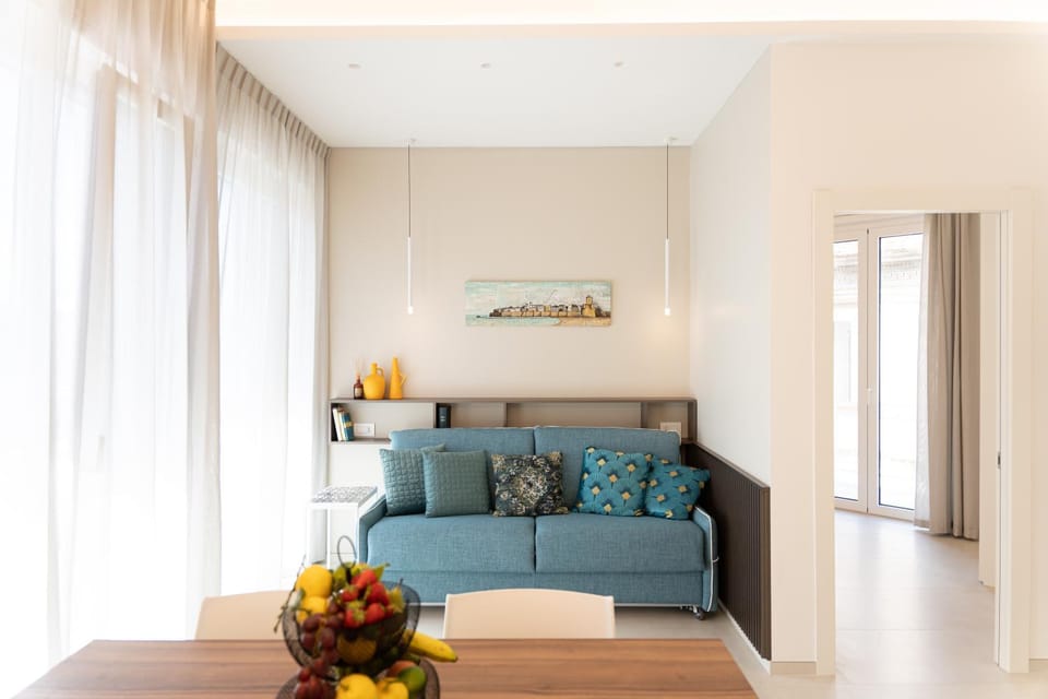 Living room, Seating area