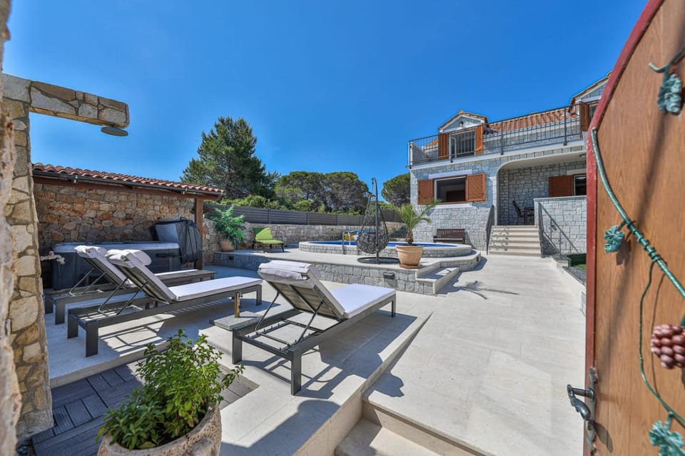 Villa Pinia Villa in Split-Dalmatia County