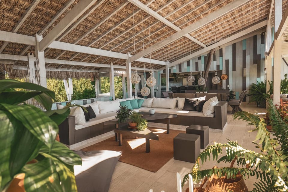 Communal lounge/ TV room, TV and multimedia, Living room, Seating area