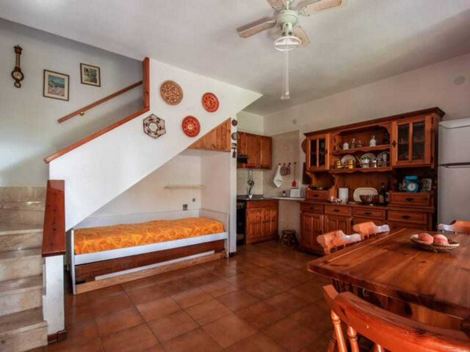 Living room, Dining area, Lunch