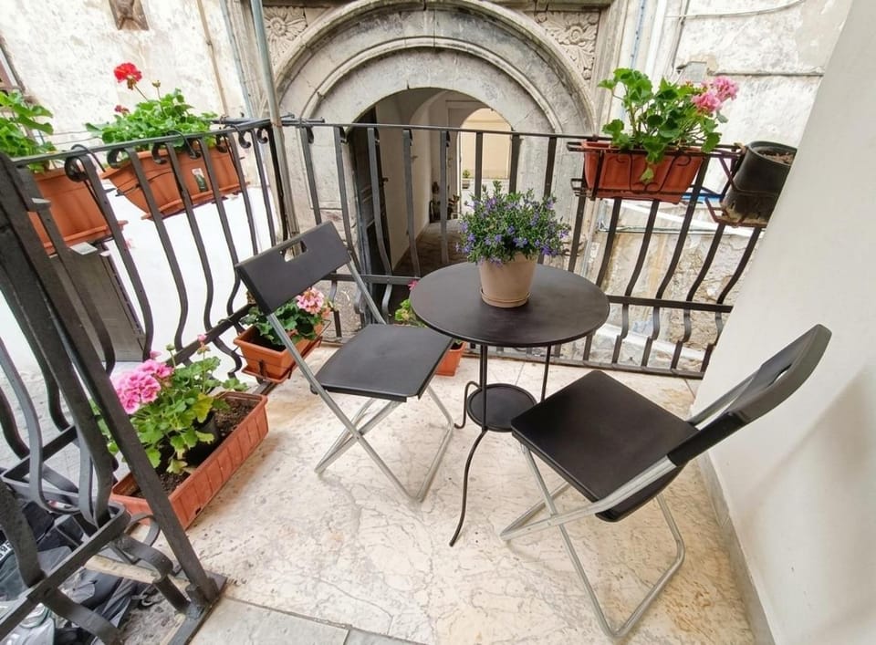 A Casa e Cardetella Apartment in Naples