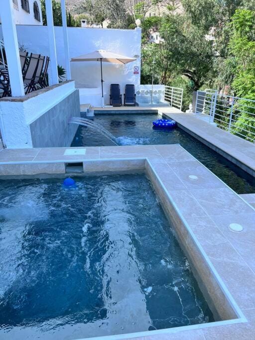 Magnifico Apartment B en una villa con piscina y jacuzzi Apartment in Benalmadena