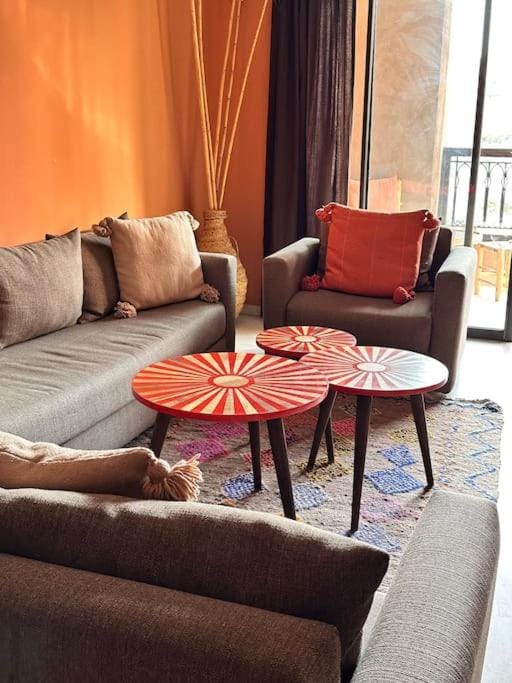Appartement centre Guéliz avec terrasse spacieuse Apartment in Marrakesh