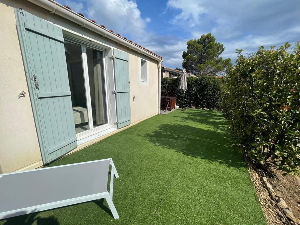 Superbe appartement 6pers avec piscine et jardin Apartment in Roquebrune-sur-Argens