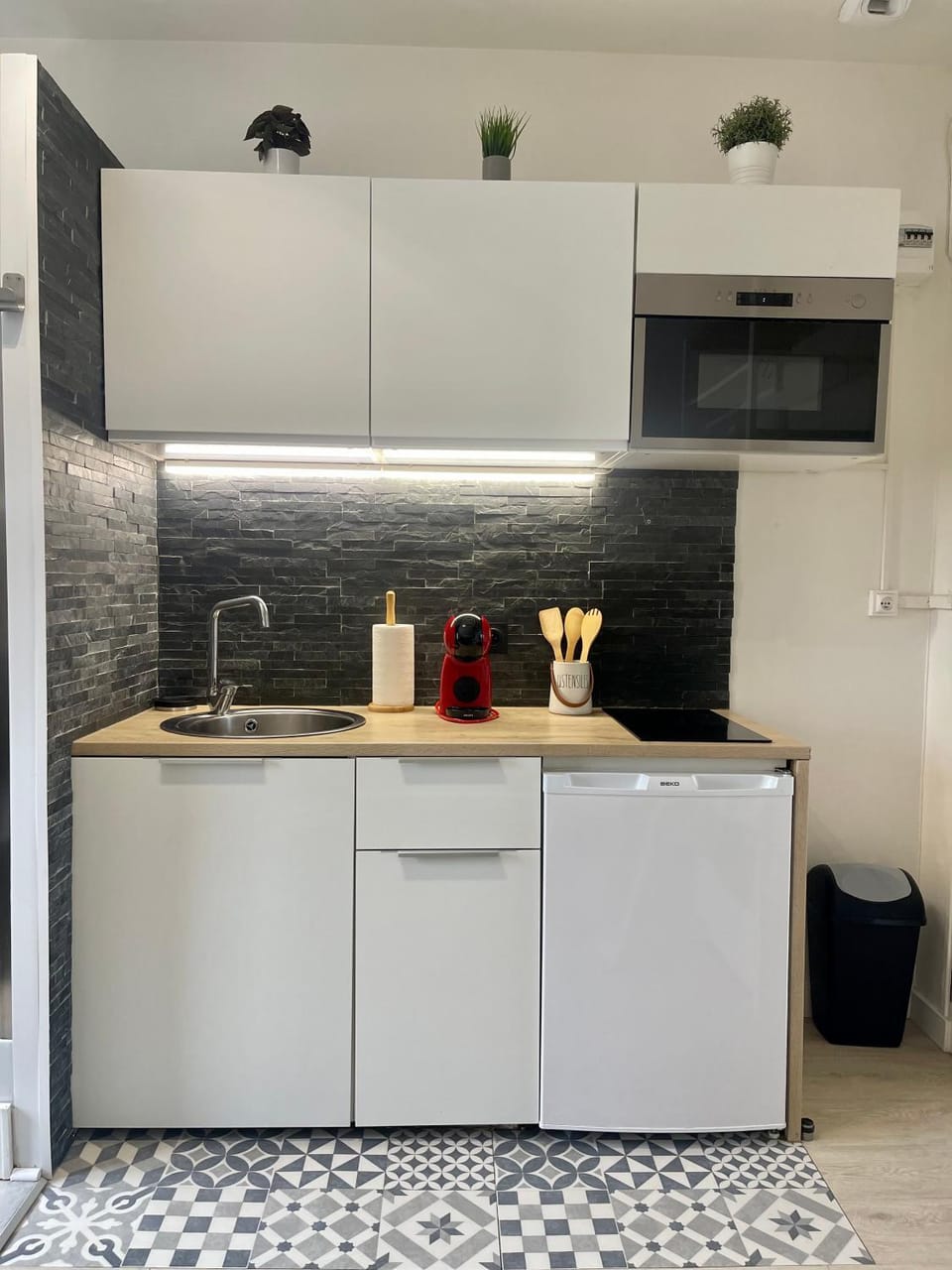Coffee/tea facilities, Kitchen or kitchenette, minibar