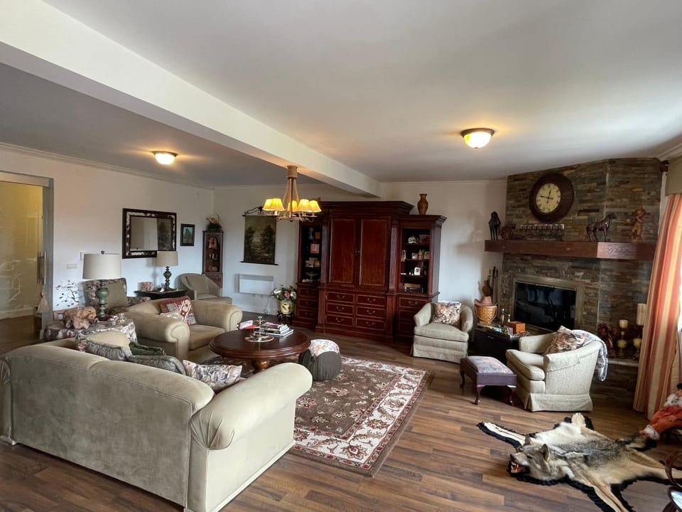 Living room, flat iron