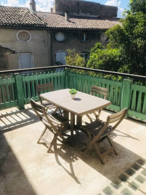 Balcony/Terrace, Balcony/Terrace, Dining area