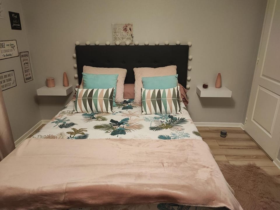 Chambre à louer proche circuit Bed and Breakfast in Pays de la Loire