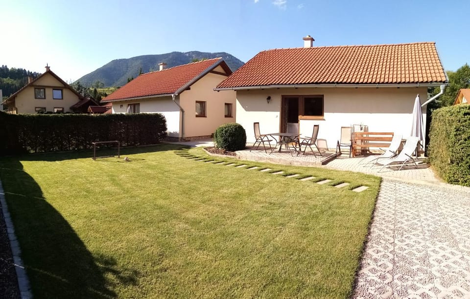 Property building, Garden