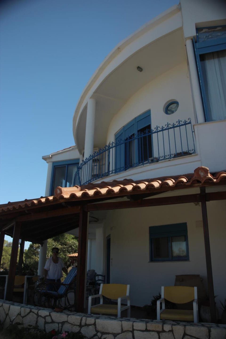 Facade/entrance