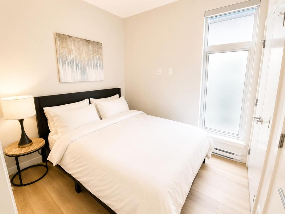 Lovely Brand New Suite Apartment in Sidney