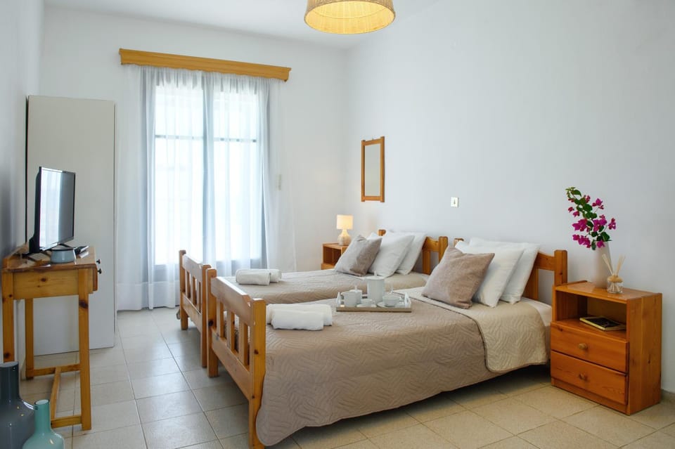 VIRI VIRI APARTMENTS Bed and Breakfast in Decentralized Administration of the Aegean