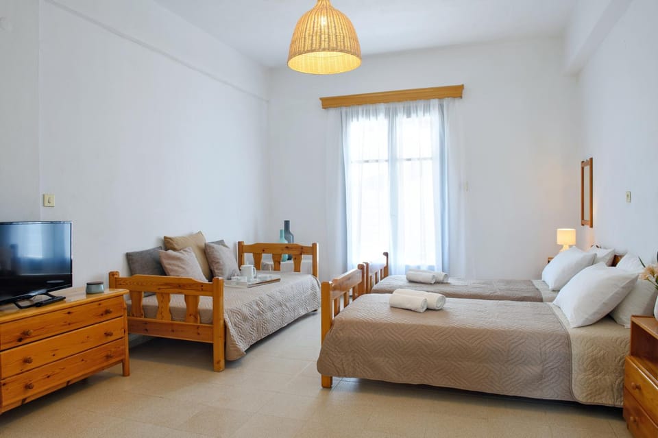 VIRI VIRI APARTMENTS Bed and Breakfast in Decentralized Administration of the Aegean