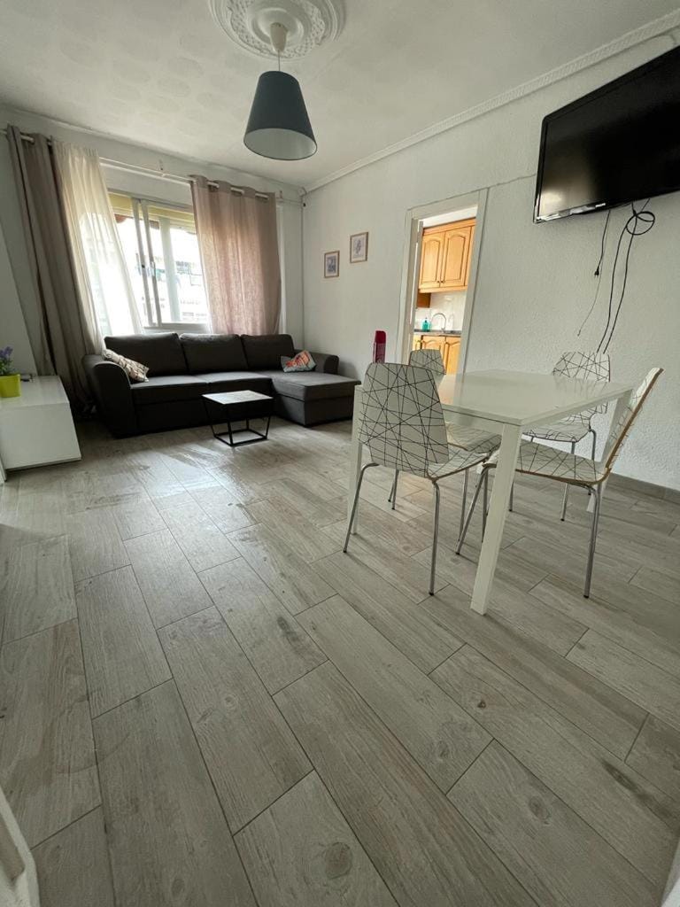 TV and multimedia, Seating area