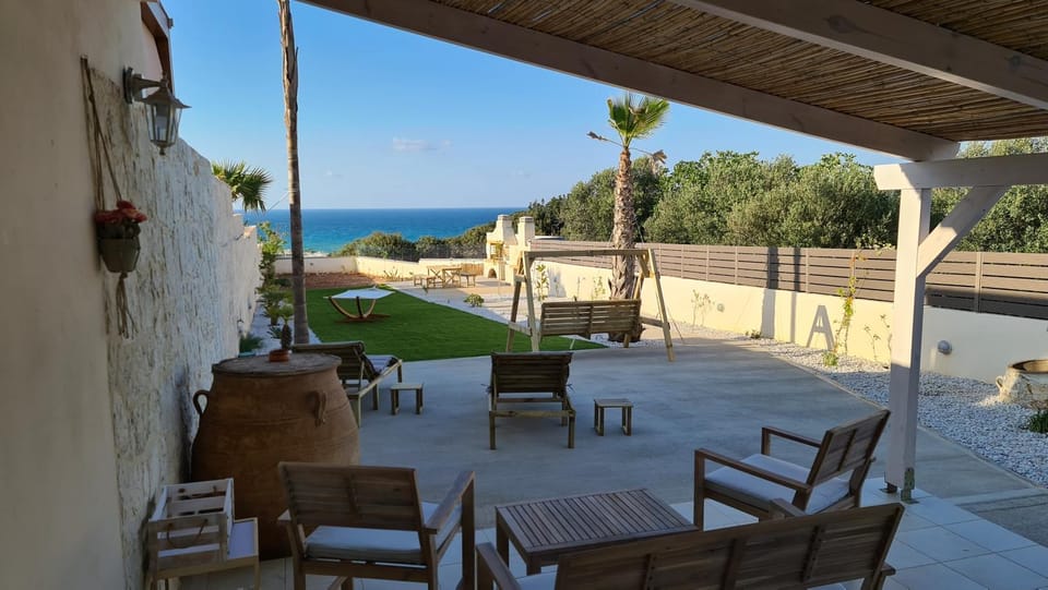 Patio, Day, Natural landscape, View (from property/room), Balcony/Terrace, Seating area, Dining area, Sea view, sunbed