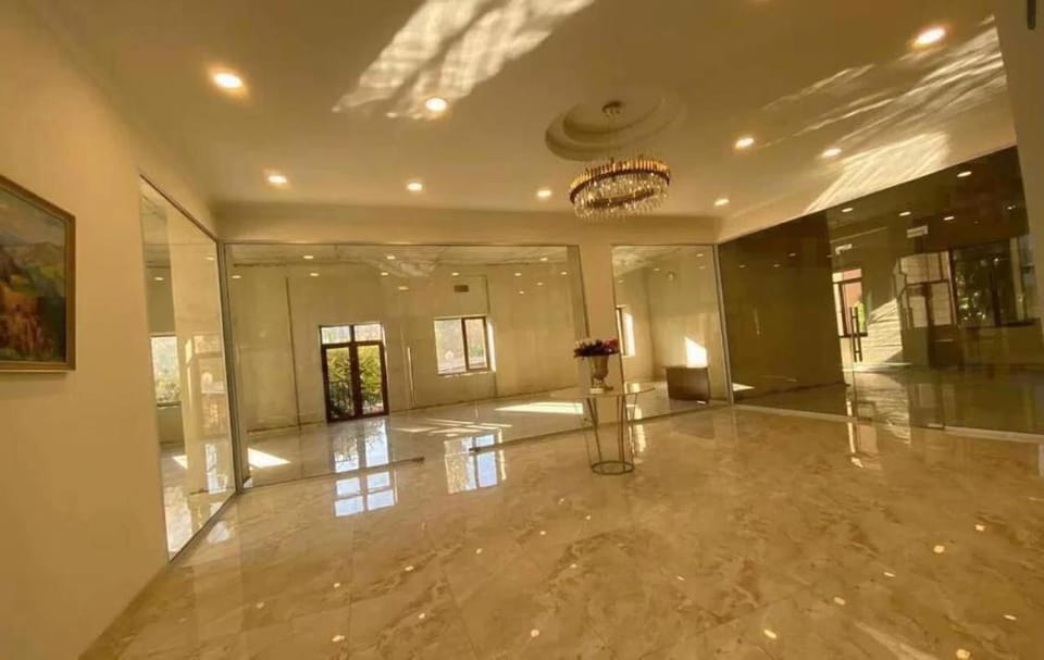 City Center, Deluxe 1Bedroom Apartment by Republic Square New Building Apartment in Yerevan