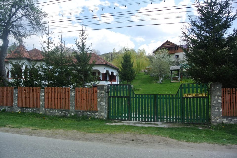 Facade/entrance, Garden
