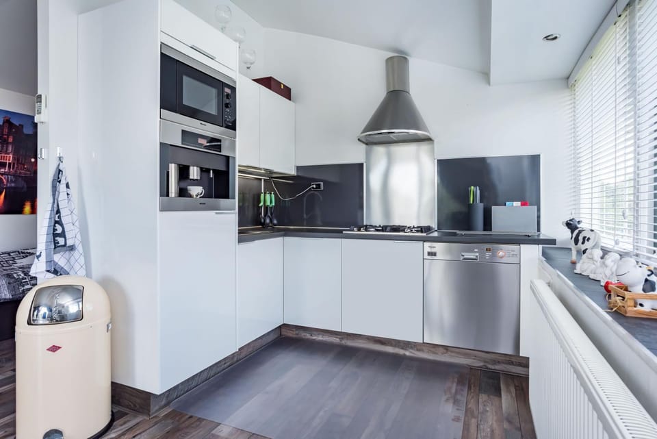 Kitchen or kitchenette, dishwasher, minibar, pet friendly, stove