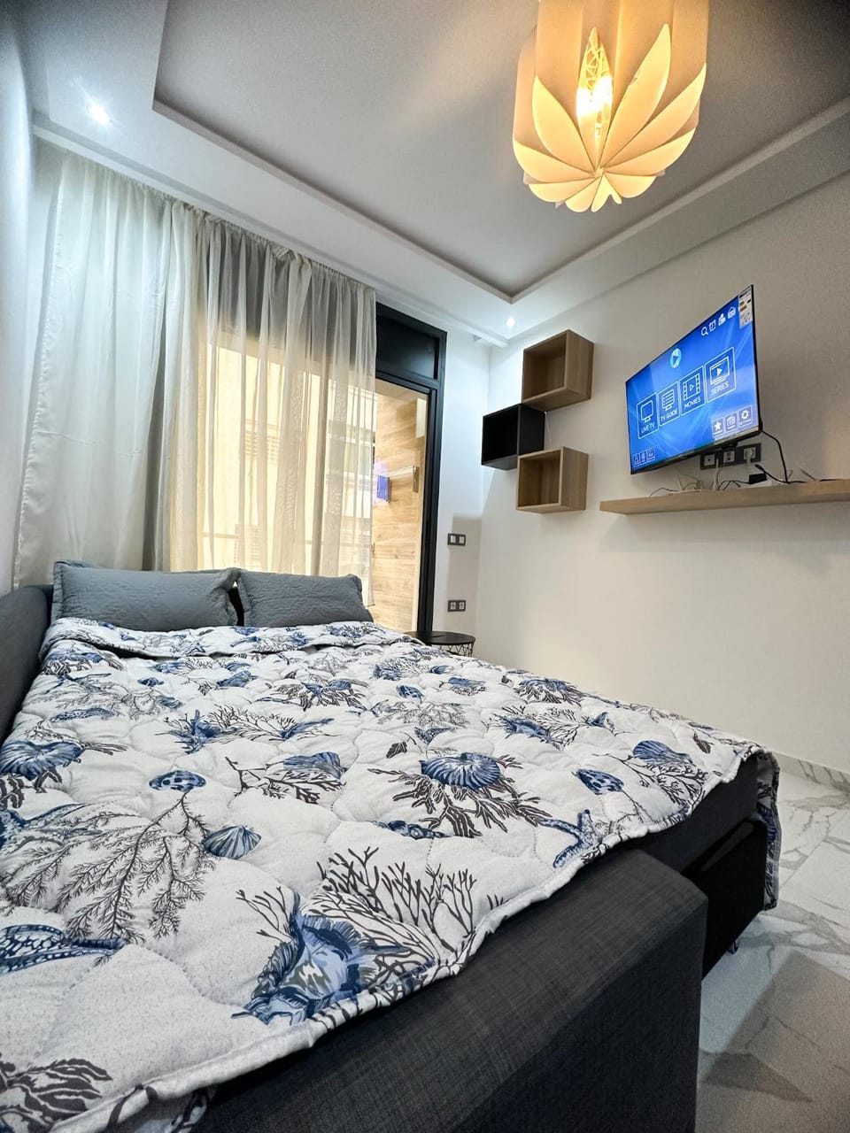 Bed, TV and multimedia