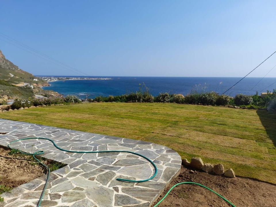 Mpasales house House in Euboea