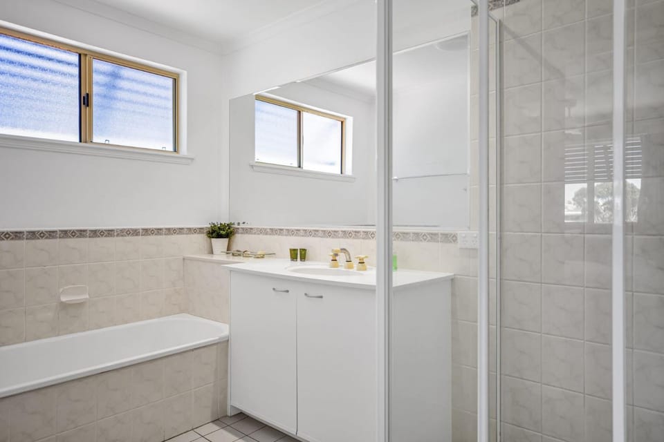 Shower, Bathroom, Bath
