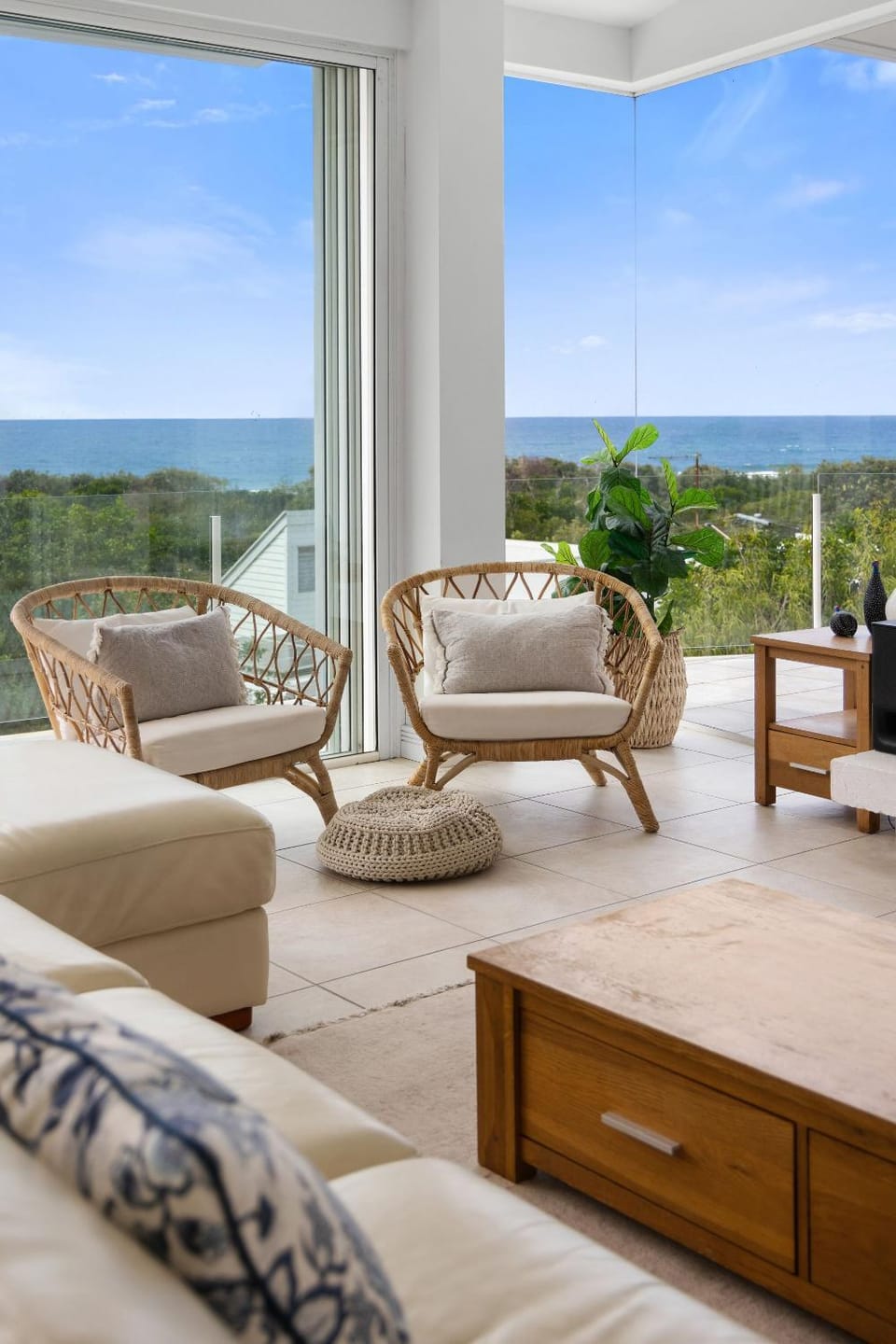 Living room, Sea view