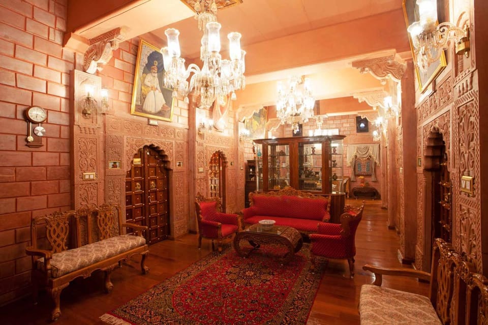 Living room, Seating area