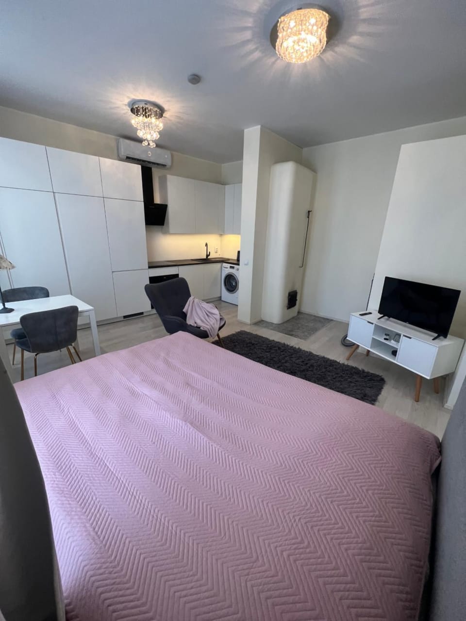 Communal lounge/ TV room, Bed, Photo of the whole room, Bedroom