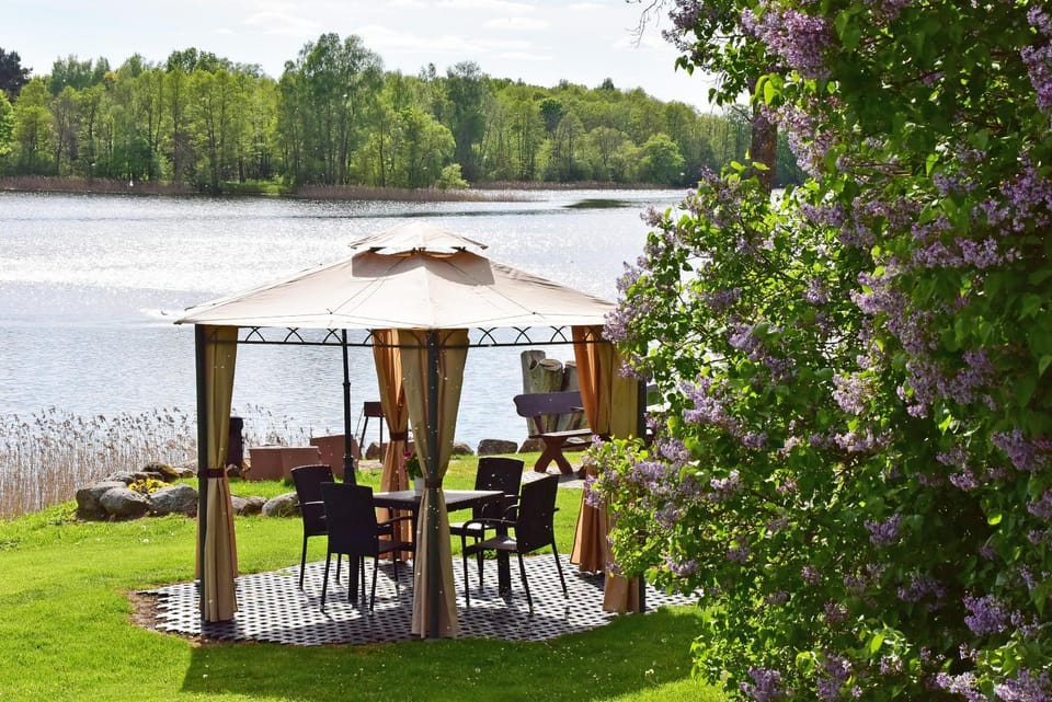 ŠAMO UOSTAS - sodyba šeimoms ant ežero kranto Villa in Vilnius County, Lithuania