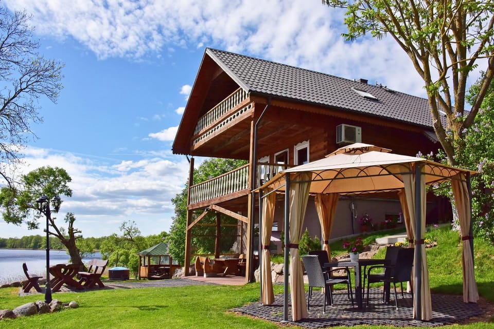 Property building, Patio, Spring, Day, Natural landscape, Lake view