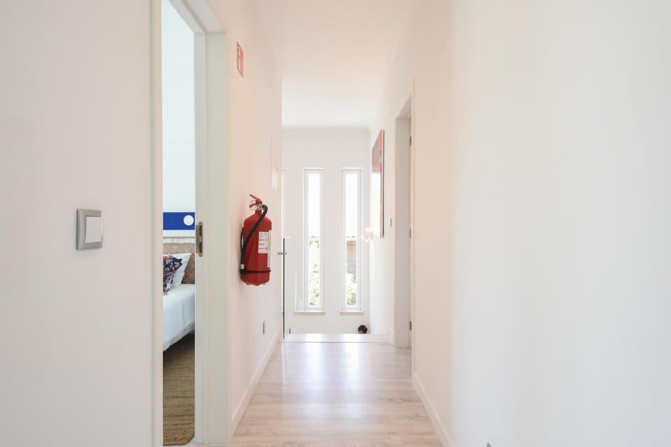 Aroeira villa with heated pool by Golf course, Beach and Lisbon Villa in Setubal District