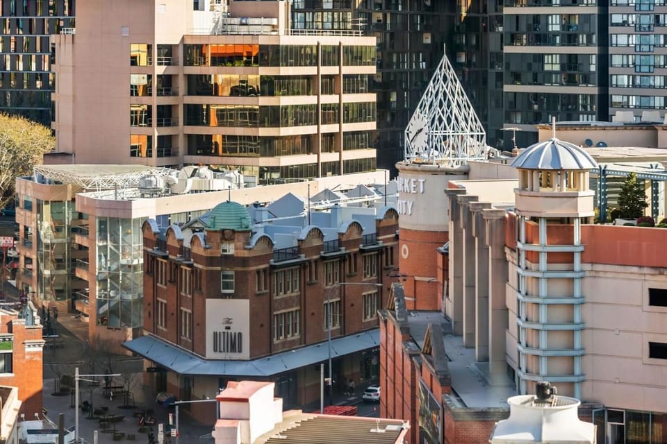 KozyGuru | Sydney CBD | Relaxing City Studio Apartment in Surry Hills