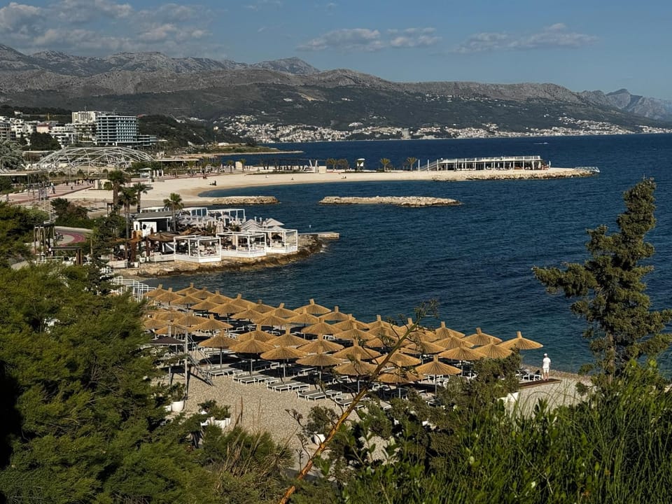 ABYSS new apartment near the best beach with private garage Apartment in Split