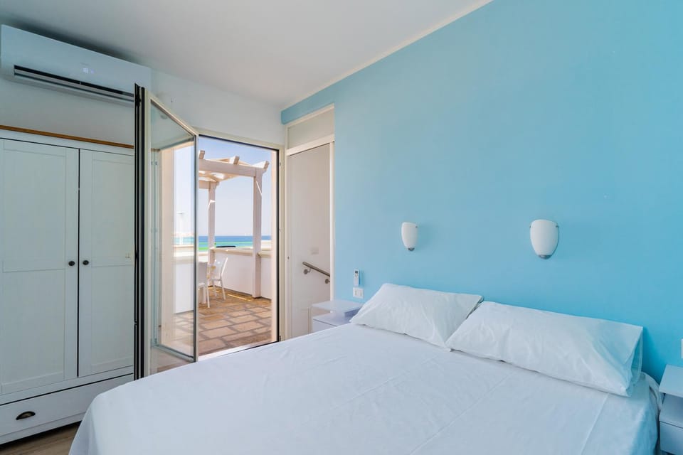 Bedroom, Sea view
