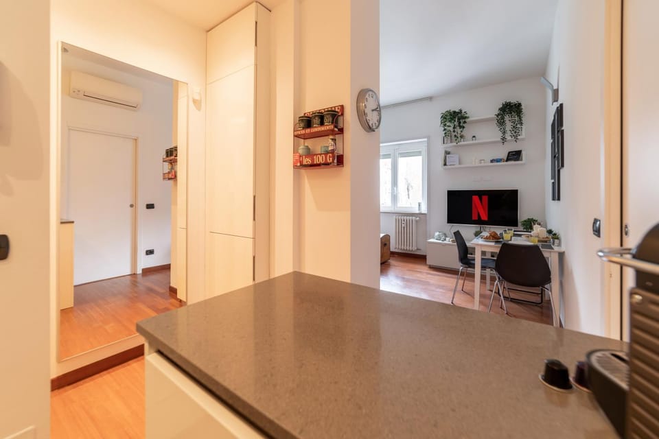 Communal lounge/ TV room, TV and multimedia, Kitchen or kitchenette, Living room, Seating area