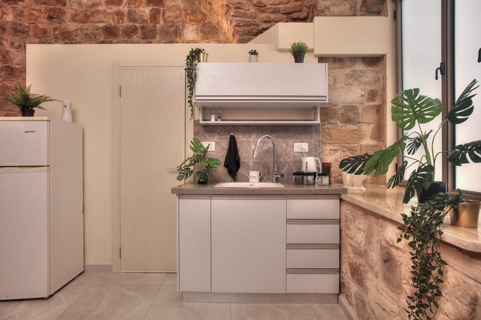 Coffee/tea facilities, Kitchen or kitchenette