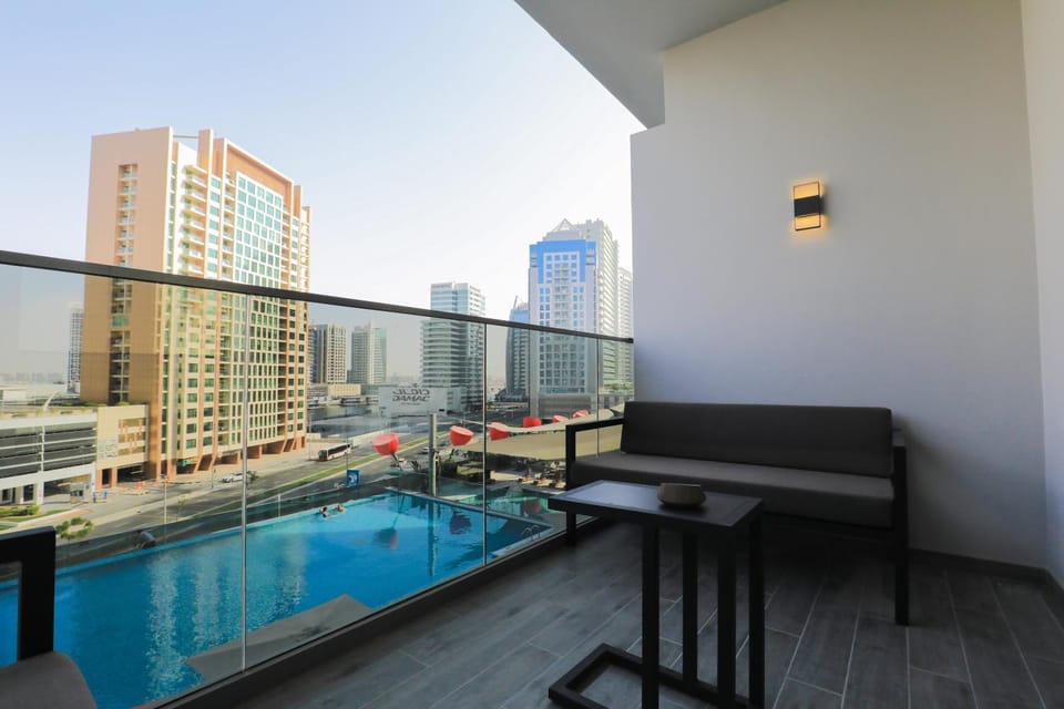 Balcony/Terrace, Pool view, Swimming pool