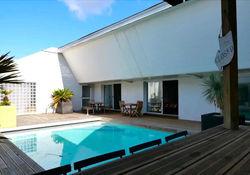 Patio, Swimming pool