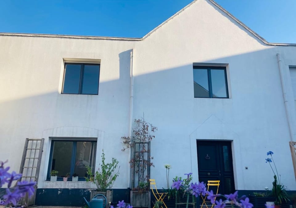 Property building, Garden view