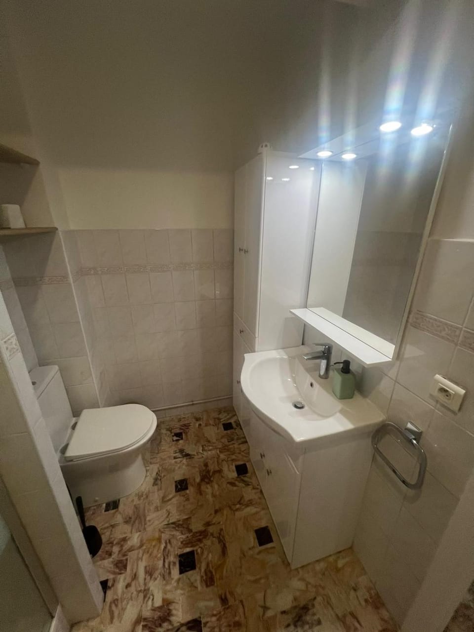 Toilet, Bathroom
