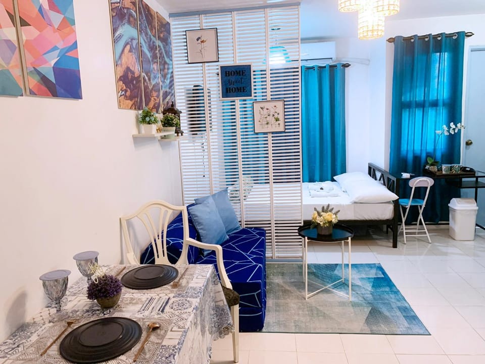 Blue Diamond Staycation beside Enchanted Kingdom in Santa Rosa Laguna Apartment in Santa Rosa