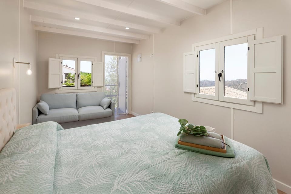 Living room, Bedroom