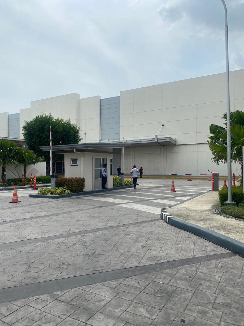 Facade/entrance