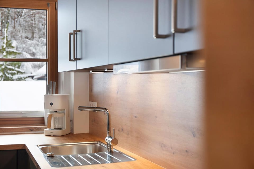 Kitchen or kitchenette, Living room