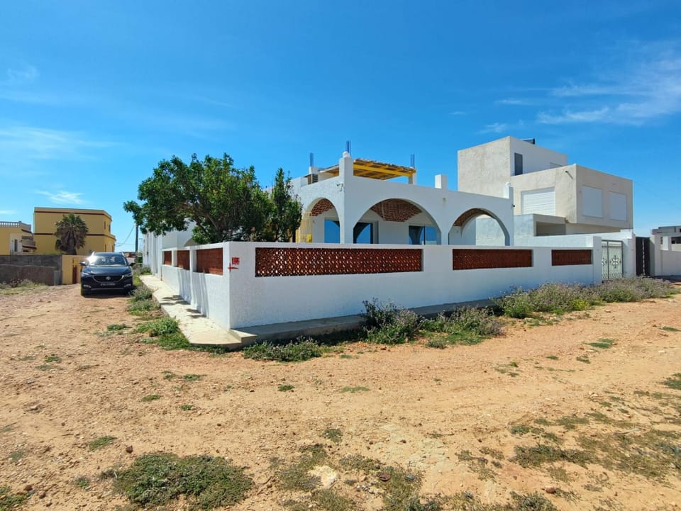 Maison vue mer, île de Zembra et montagne en Tunisie - Elhaouaria House in Tunisia