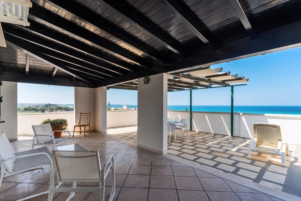 Balcony/Terrace, Living room, Seating area