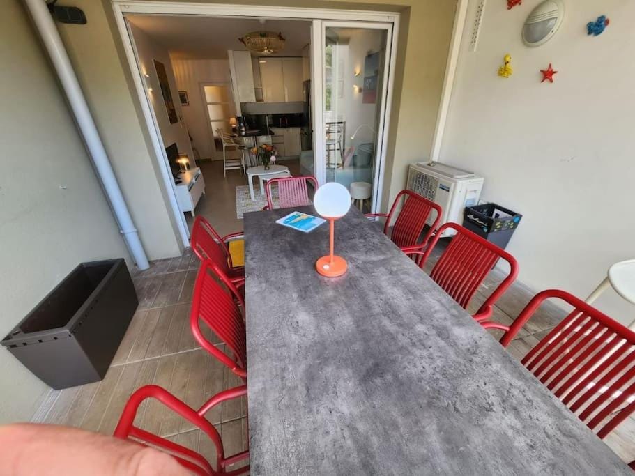 150 m plage, piscine, clim, parking privé, entre Monaco & Menton, calme & Luxe assuré ! Apartment in Roquebrune-Cap-Martin