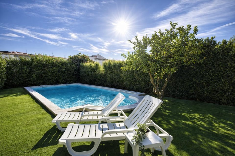 Day, Garden, Garden view, Pool view, Swimming pool, sunbed