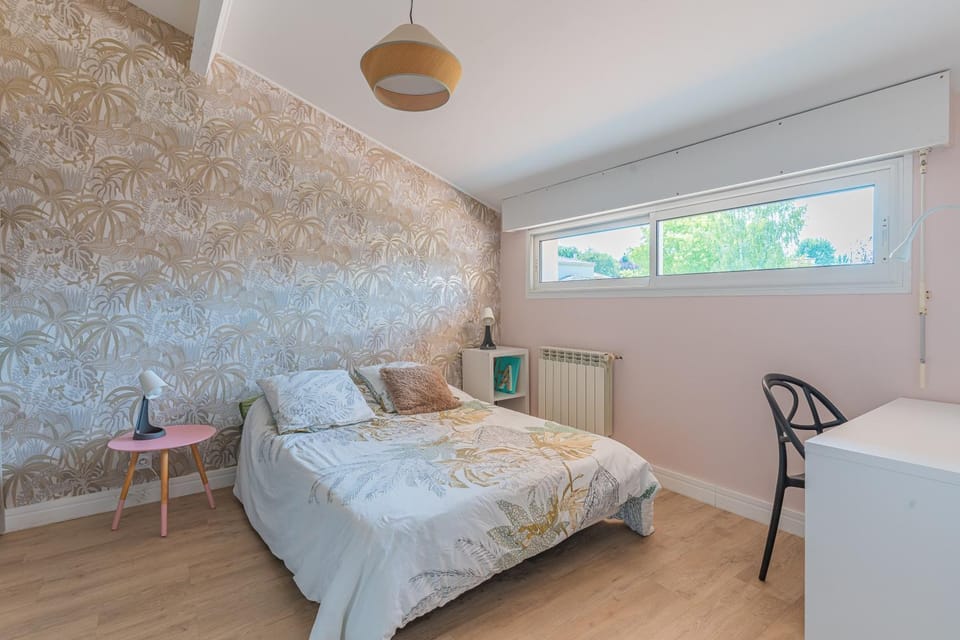 Living room, Bedroom